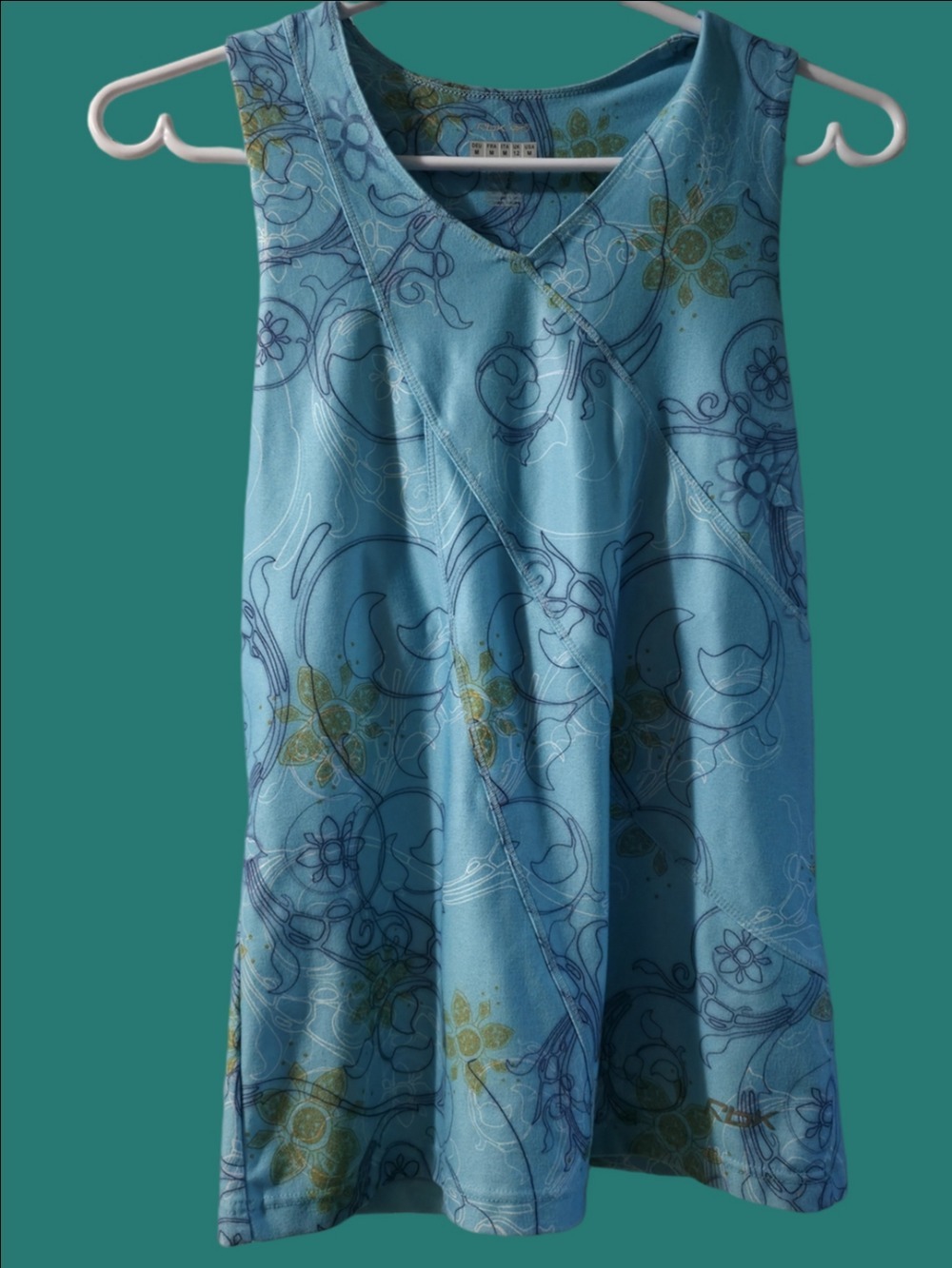 4/$25 Deal! Reebok Light Blue Floral Print Tank Top